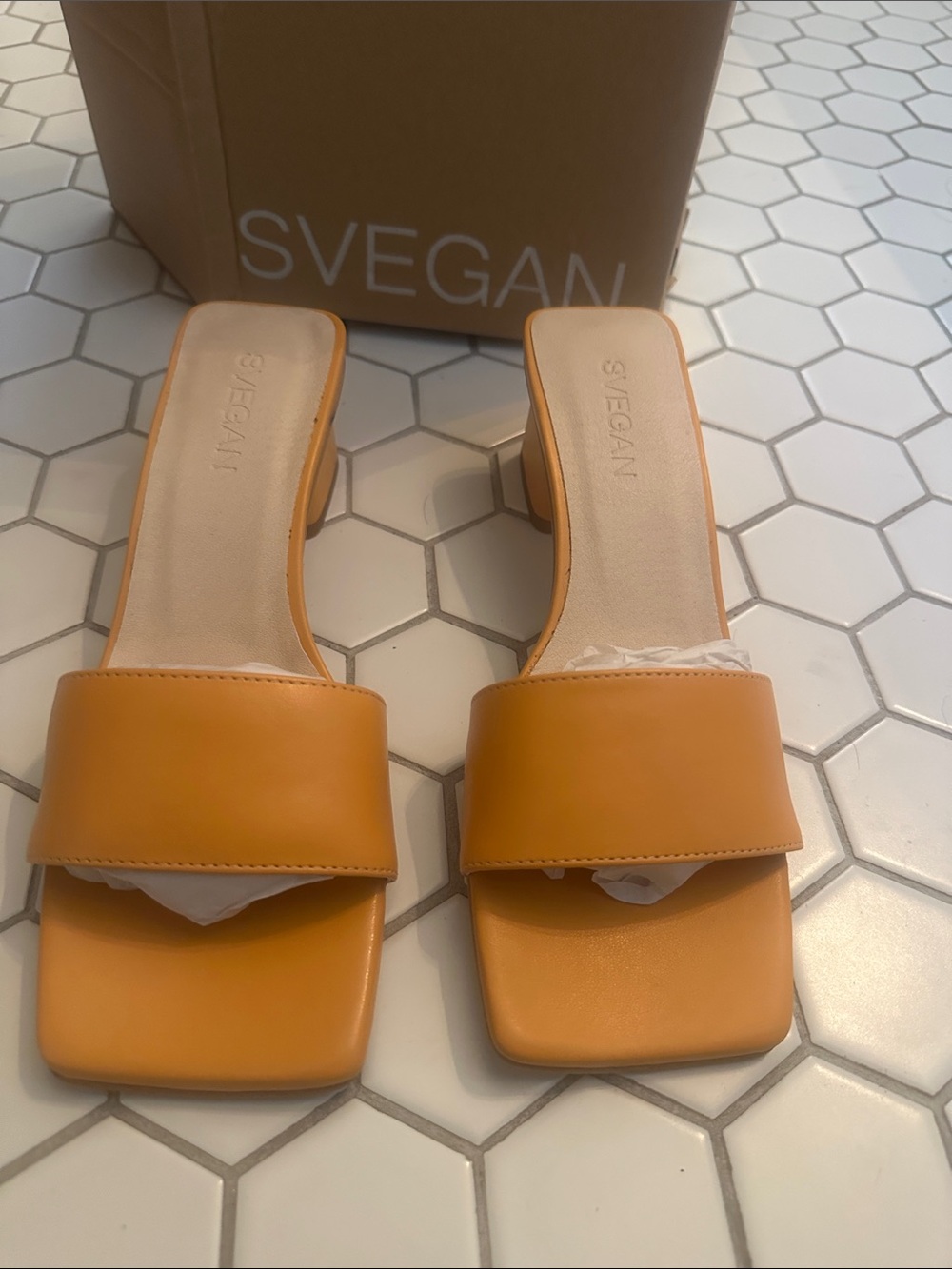 ALOHAS Svegan Peachy Orange.Square-Toe Slide Mules